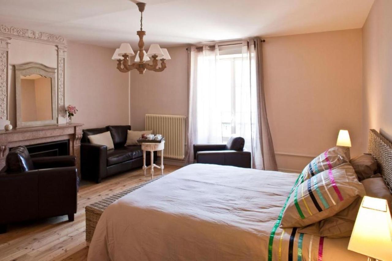 Chateau De Riverie Chambres Et Table D'Hotes Room photo